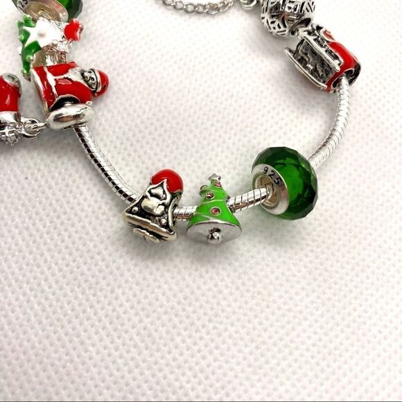Christmas Charm Bracelet with Stocking - Picture 5 of 9